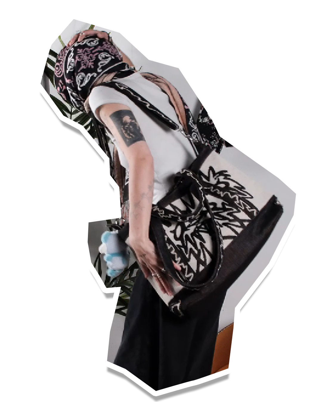 DRAGON iLLUSiON TOTE